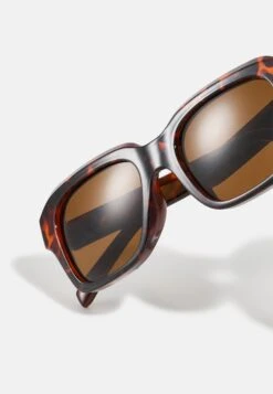 Pier One Unisex - Lunettes De Soleil - Black 17 Pier One Unisex - Lunettes De Soleil - Black -Pier One 1805d51941d84c3b9cd65a361bd6f258