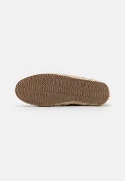 Pier One Unisex - Espadrilles - Brown 12 Pier One Unisex - Espadrilles - Brown -Pier One 23ffc4845e644a6e9d5b182382af5ffb
