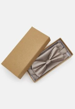 Pier One Set - Mouchoir De Poche - Stone 12 Pier One Set - Mouchoir De Poche - Stone -Pier One 2e20d7fb99604f3ebdc21ea5b1233e9d