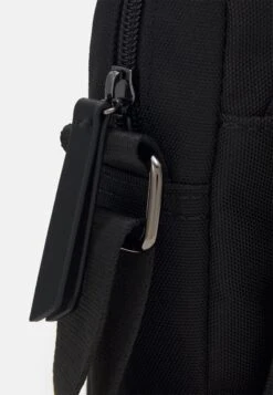 Pier One Unisex - Sac Bandoulière - Black -Pier One 6015a635267a4538aeda73eaf2b65393