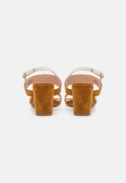 Pier One Leather - Sandales - White/Cognac 11 Pier One Leather - Sandales - White/Cognac -Pier One 6b4326b012e145768f09017888178cd1