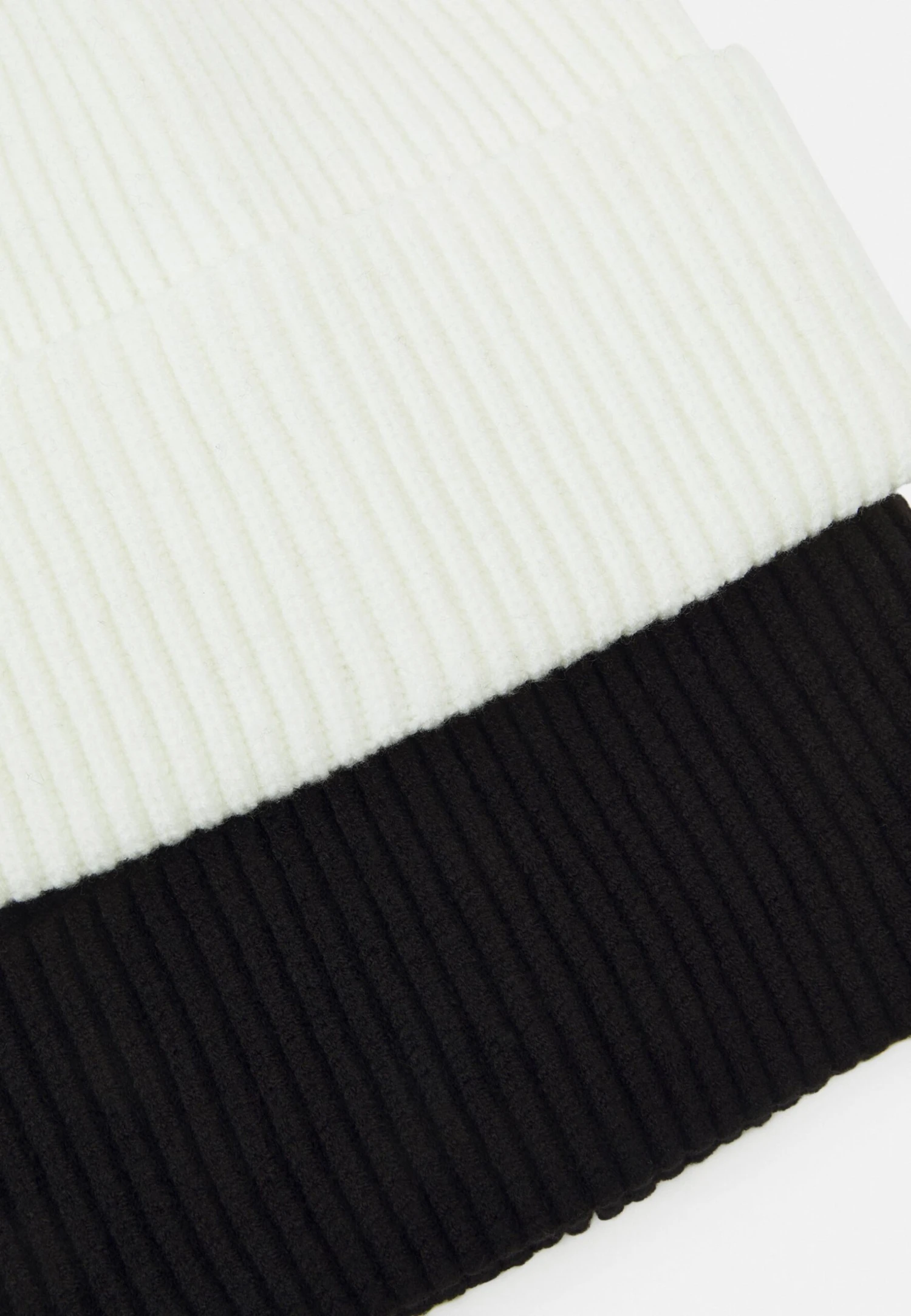 Pier One Unisex 2 Pack - Bonnet - Black/White 5 Pier One Unisex 2 Pack - Bonnet - Black/White – Image 3