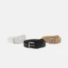 Pier One 3 Pack Unisex - Ceinture - Black/Beige/White 1 Pier One 3 Pack Unisex - Ceinture - Black/Beige/White -Pier One f10fc9e66a904f49b76879da1a2190a4